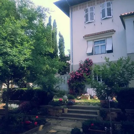 Vintage Magnolia 3*
