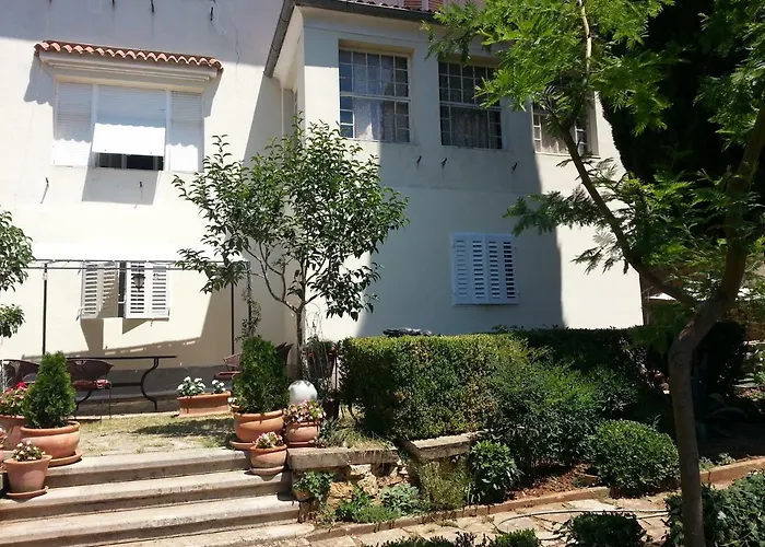 Vintage Magnolia Πανσιόν Πούλα