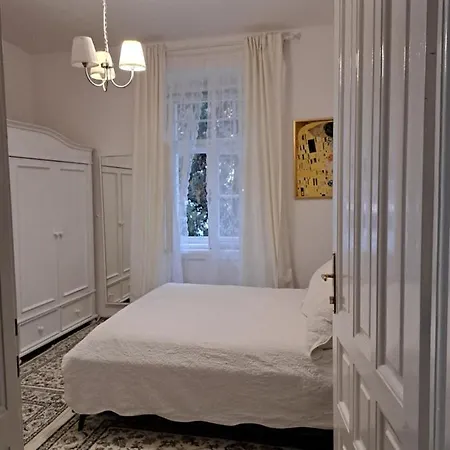 Vintage Magnolia 3* 普拉