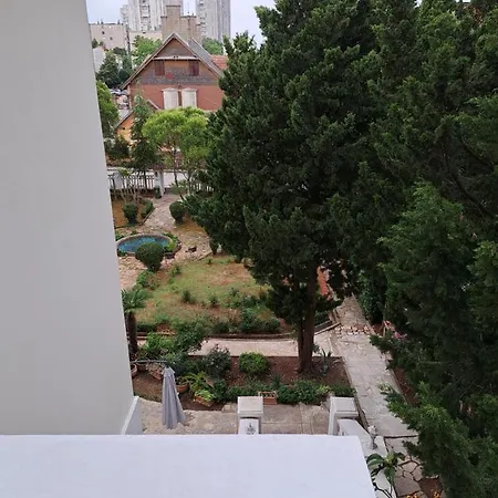 招待所 Vintage Magnolia